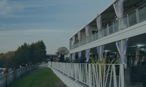 structure-hospitalite-vip-motocross